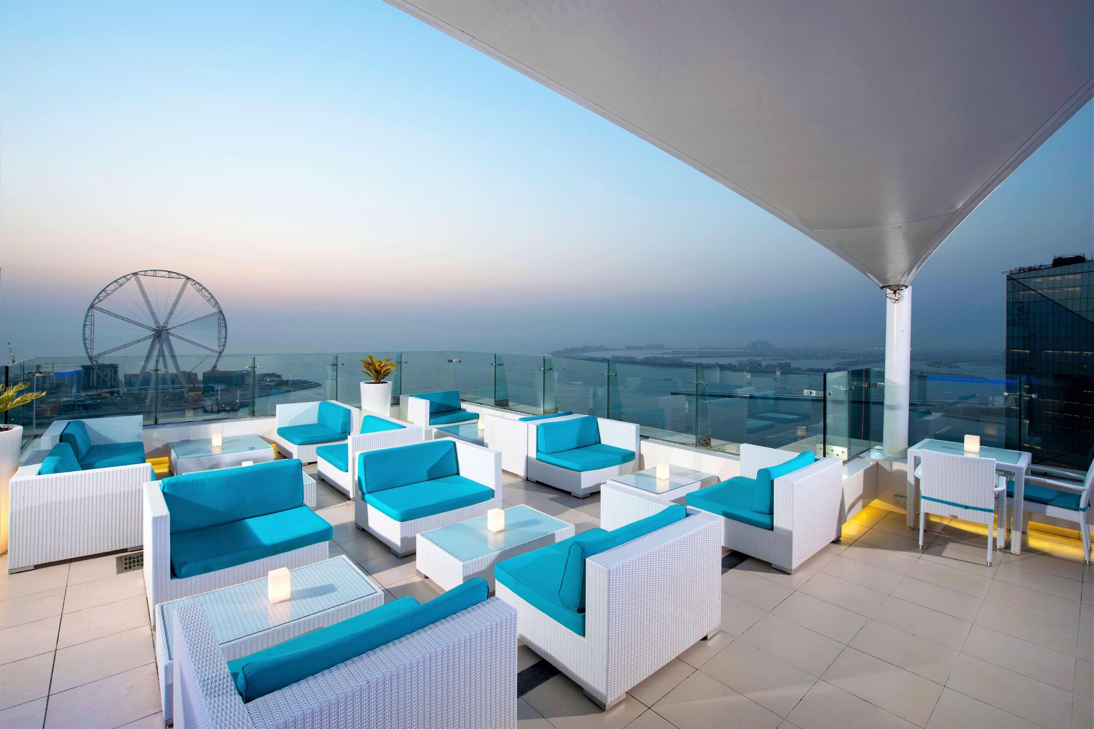 Hotel Hilton Dubai The Walk Esterno foto