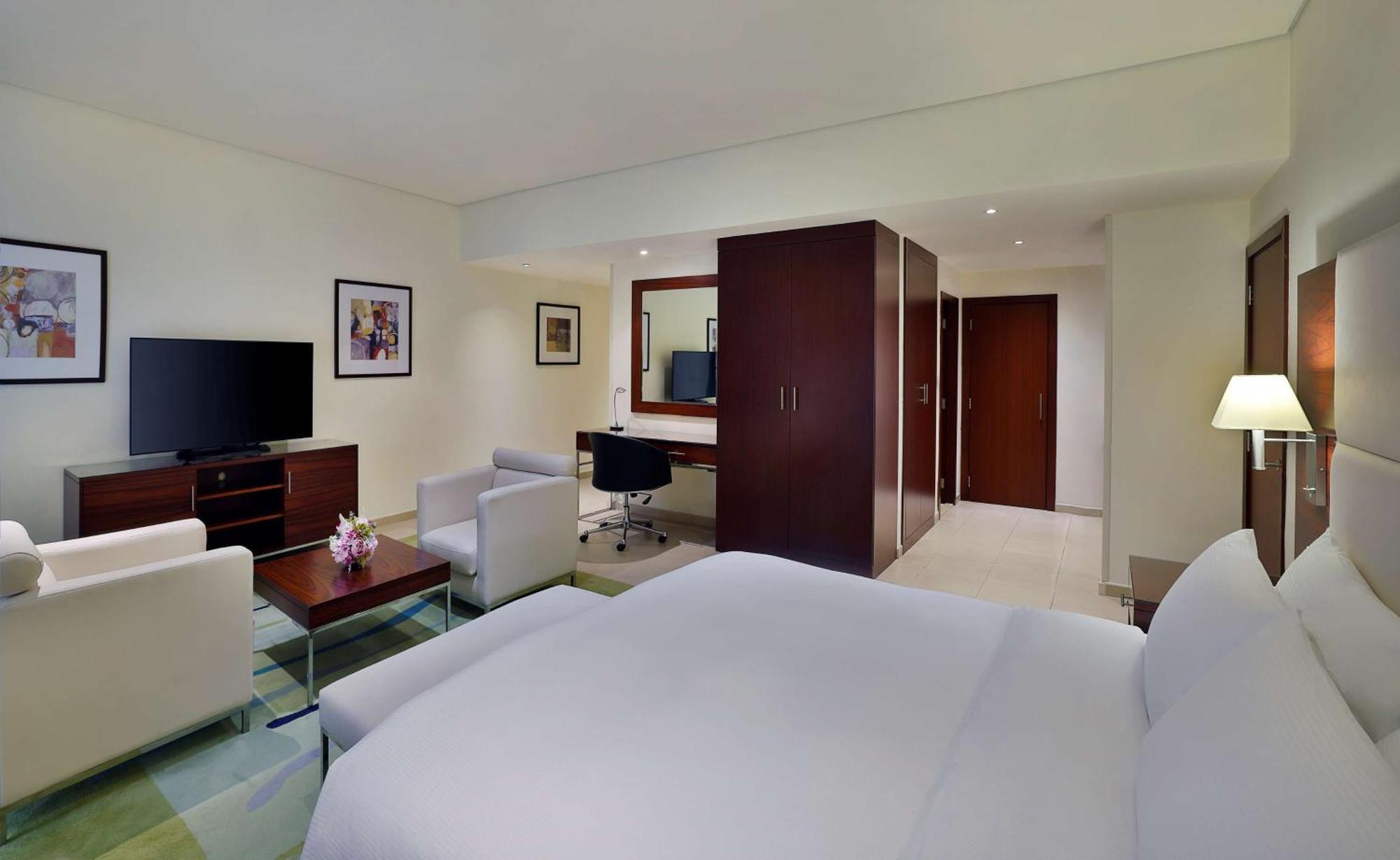Hotel Hilton Dubai The Walk Esterno foto