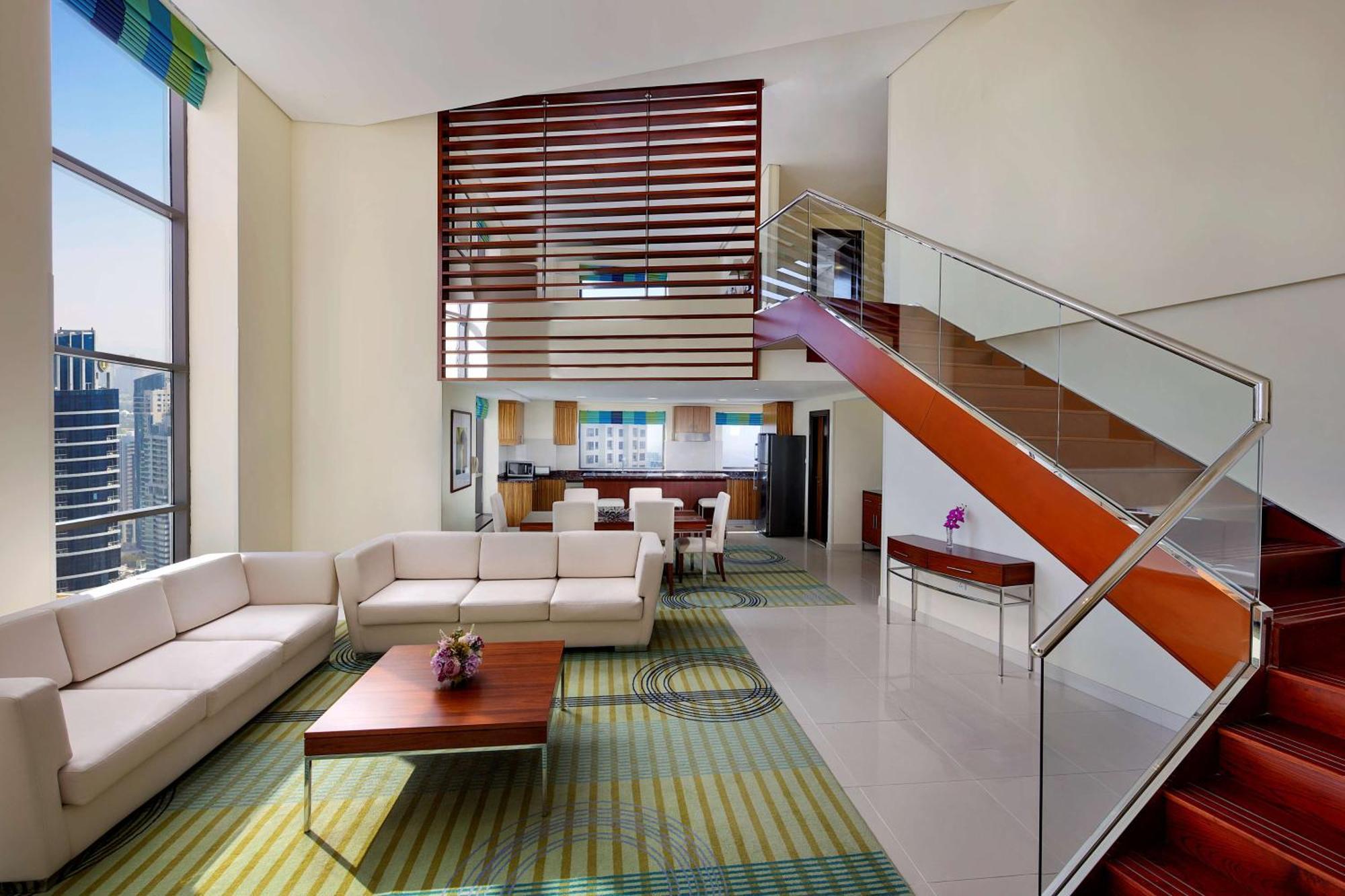 Hotel Hilton Dubai The Walk Esterno foto