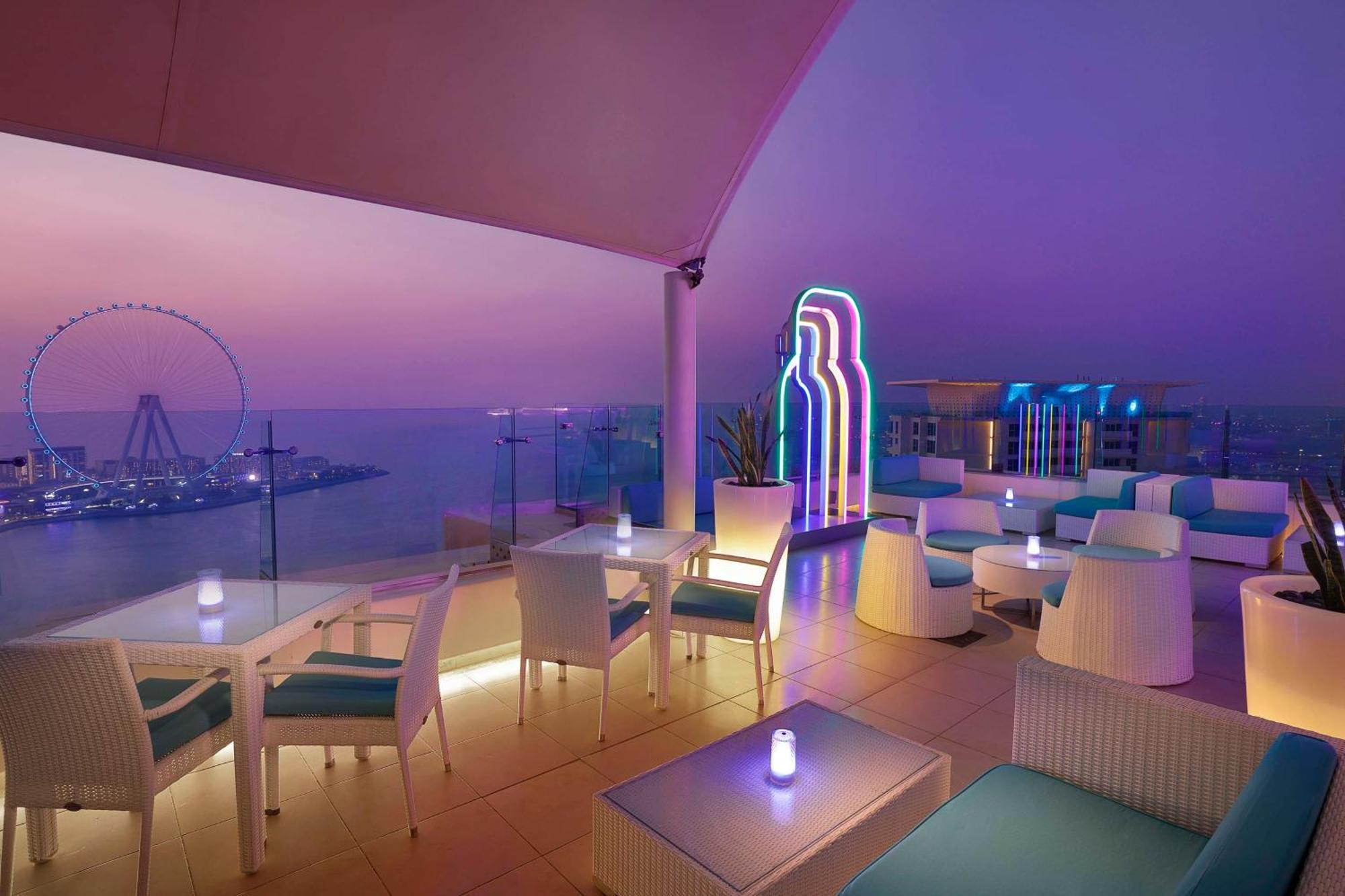 Hotel Hilton Dubai The Walk Esterno foto